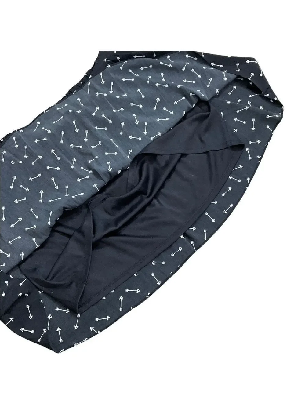 NWT LC Lauren Conrad Date Night Printed Flirty Skirt Arrow Hearts Print Large